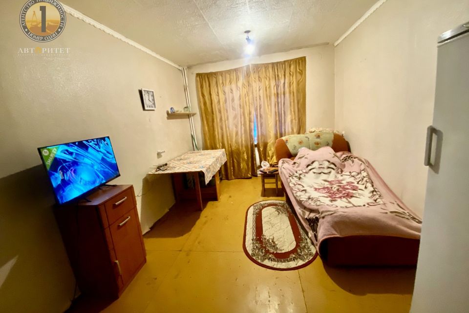 Продаётся комната в 5-комн. квартире, 16.4 м²