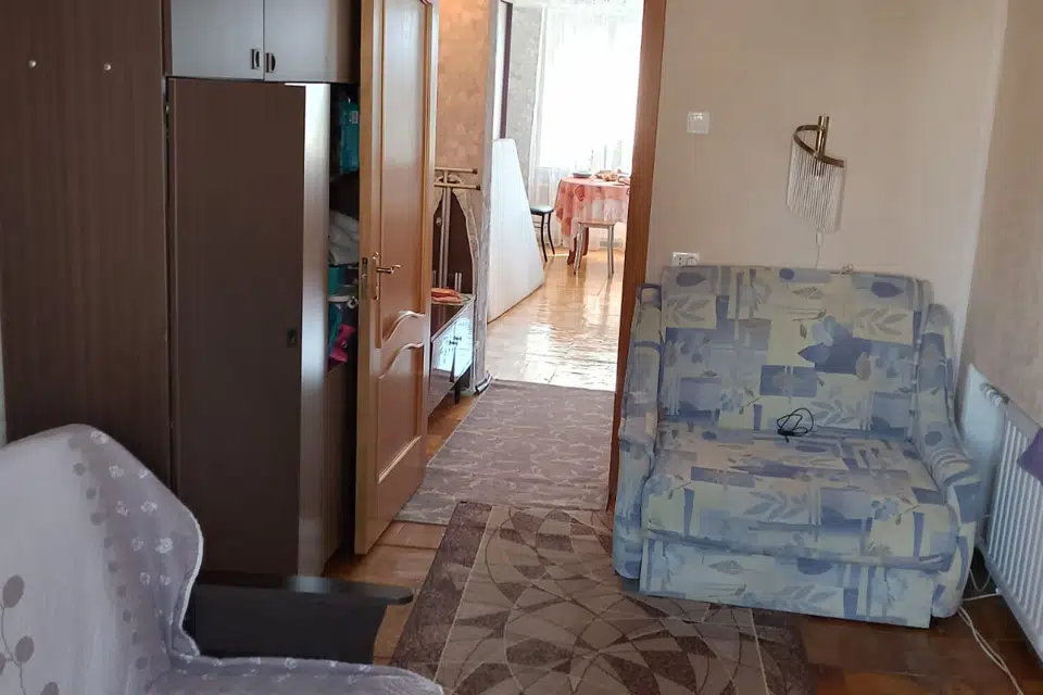 Продаётся 2 комнаты в 4-комн. квартире, 32 м²