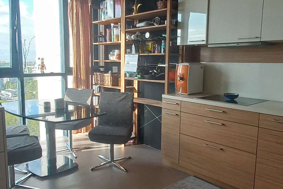 Продаётся 3-комнатная квартира, 90.4 м²