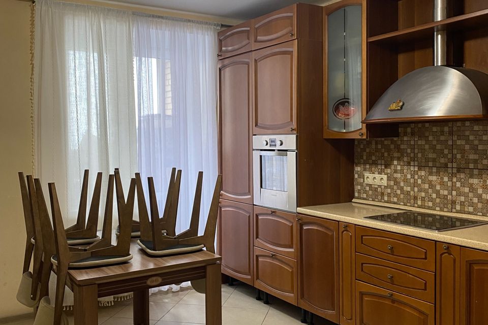 Продаётся 2-комнатная квартира, 56.7 м²