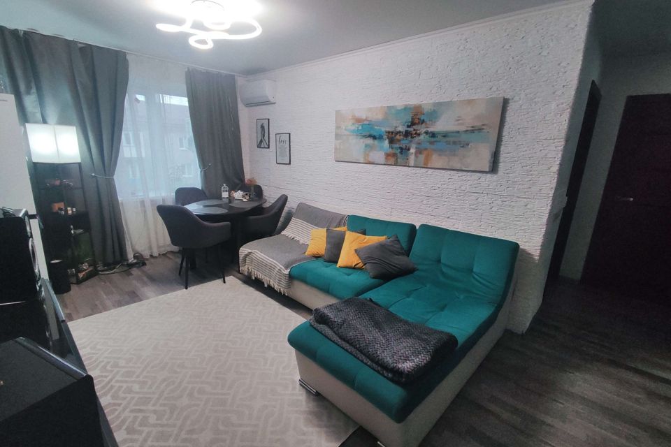 Продаётся 3-комнатная квартира, 60.3 м²