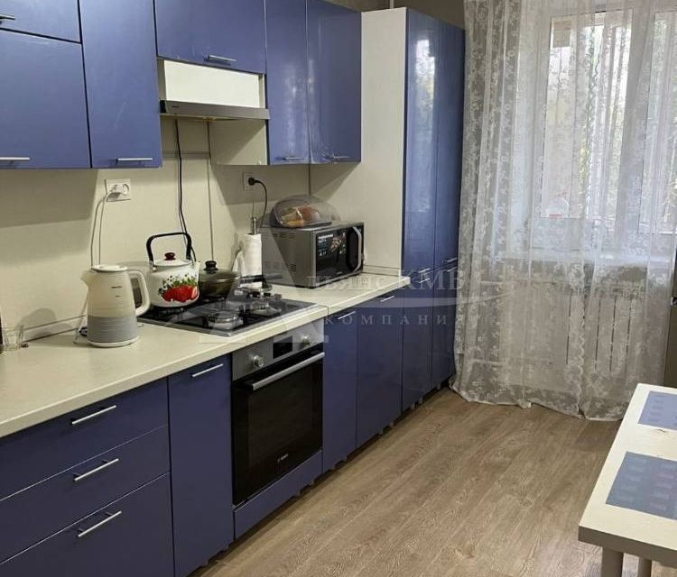 Продаётся 3-комнатная квартира, 60 м²