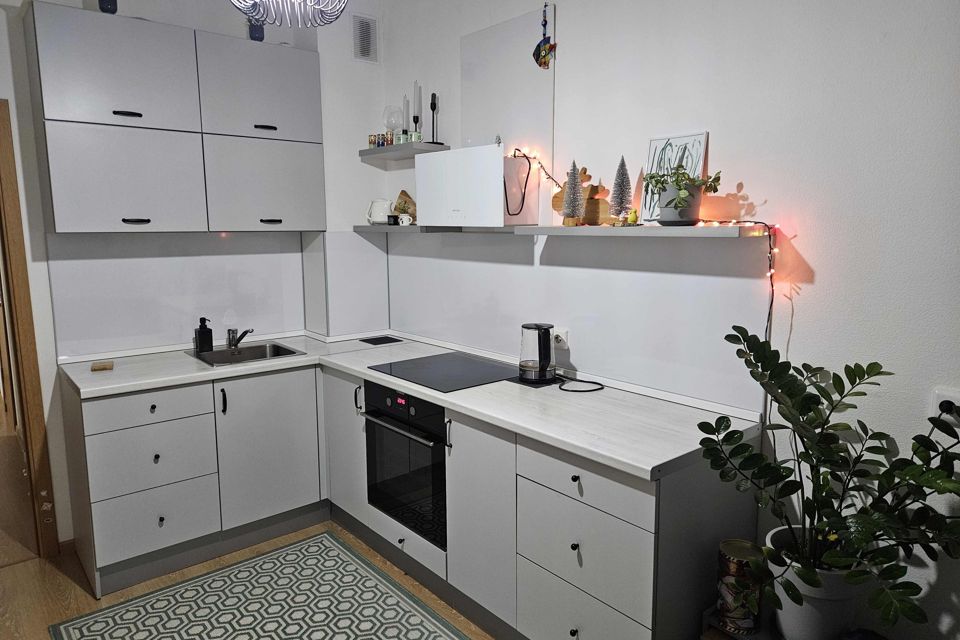 Продаётся 1-комнатная квартира, 41.7 м²