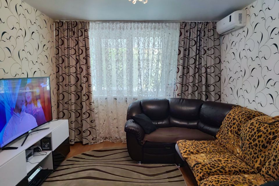 Продаётся 3-комнатная квартира, 60 м²