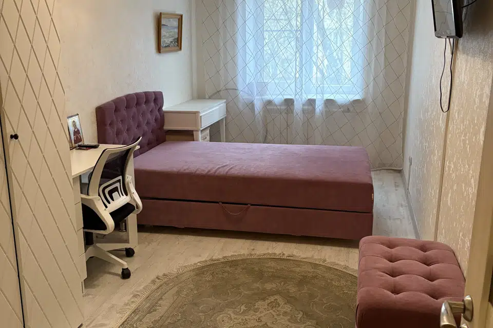 Продаётся 3-комнатная квартира, 57.3 м²