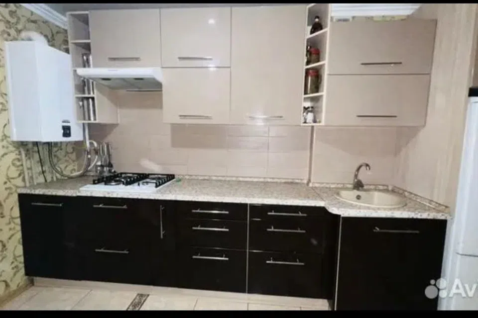 Продаётся 4-комнатная квартира, 131 м²