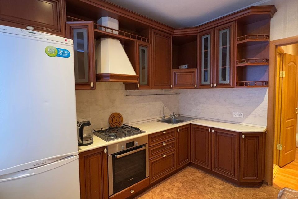 Продаётся 2-комнатная квартира, 56.8 м²