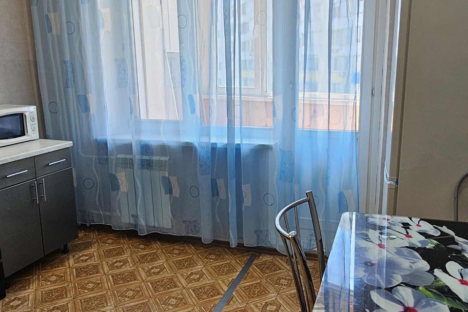 Сдаётся 1-комнатная квартира, 37 м²