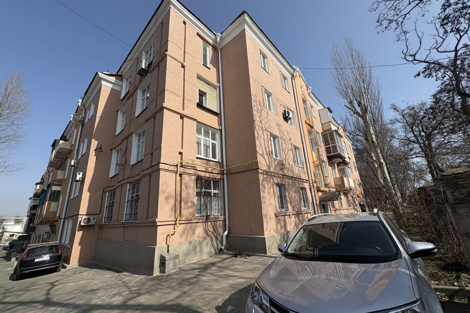 Продаётся 3-комнатная квартира, 63 м²