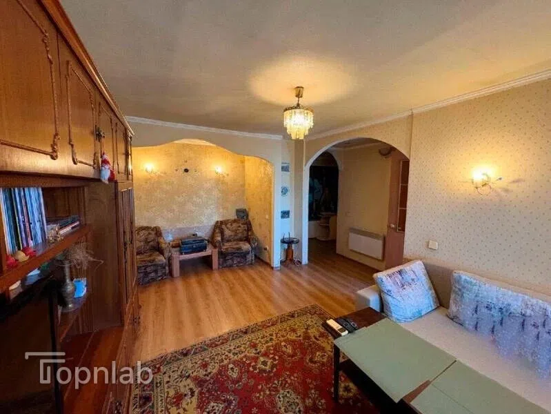 Продаётся 1-комнатная квартира, 34 м²