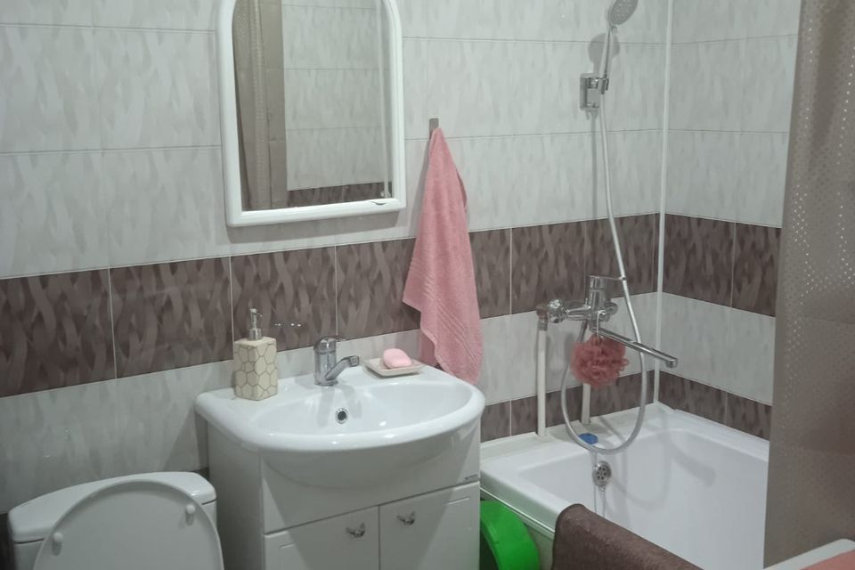 Продаётся 2-комнатная квартира, 43.3 м²