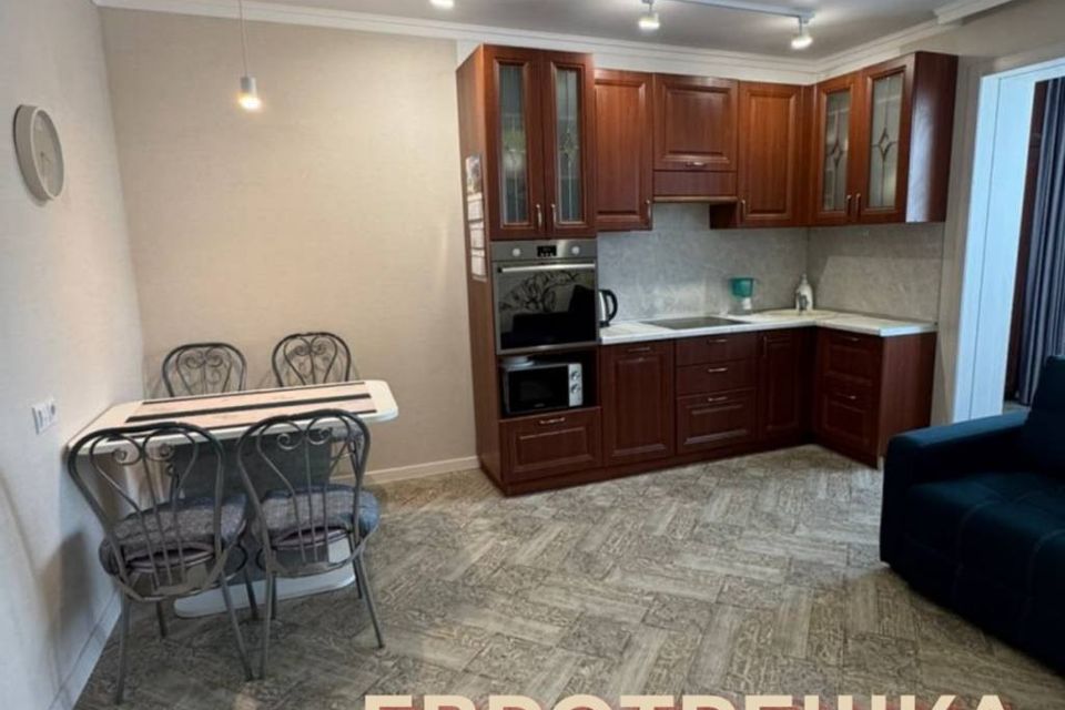 Продаётся 2-комнатная квартира, 56.5 м²