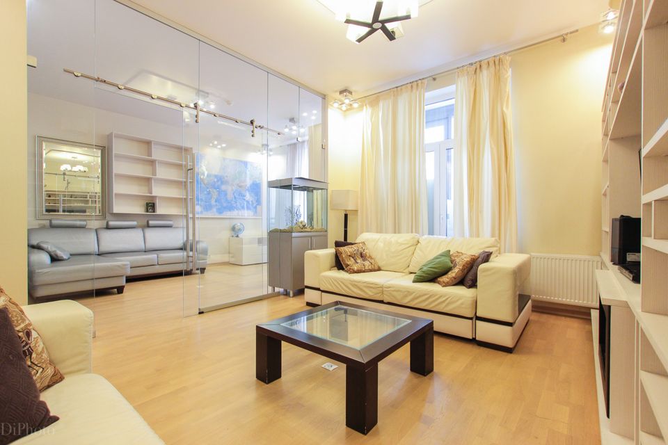 Продаётся 3-комнатная квартира, 103 м²
