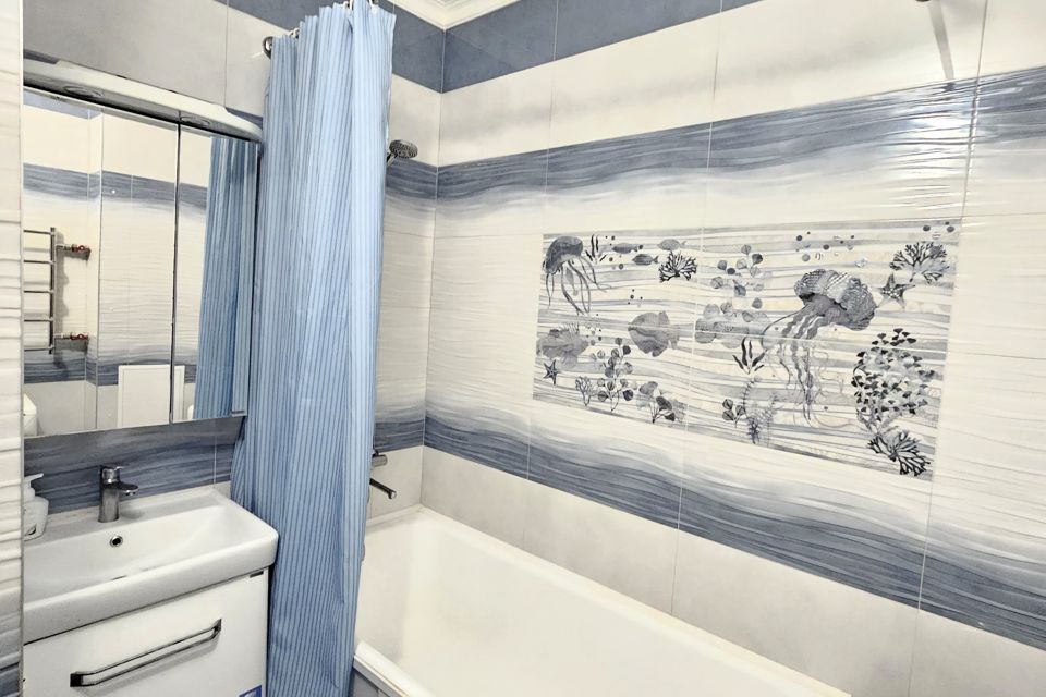 Продаётся 2-комнатная квартира, 55.8 м²