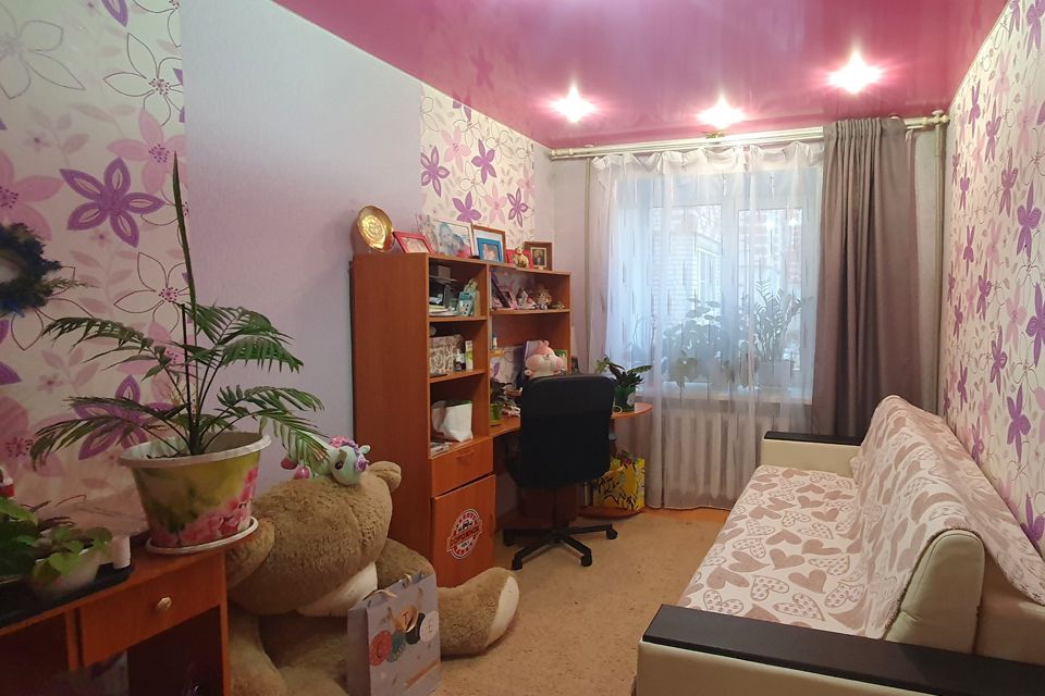 Продаётся 3-комнатная квартира, 61.8 м²