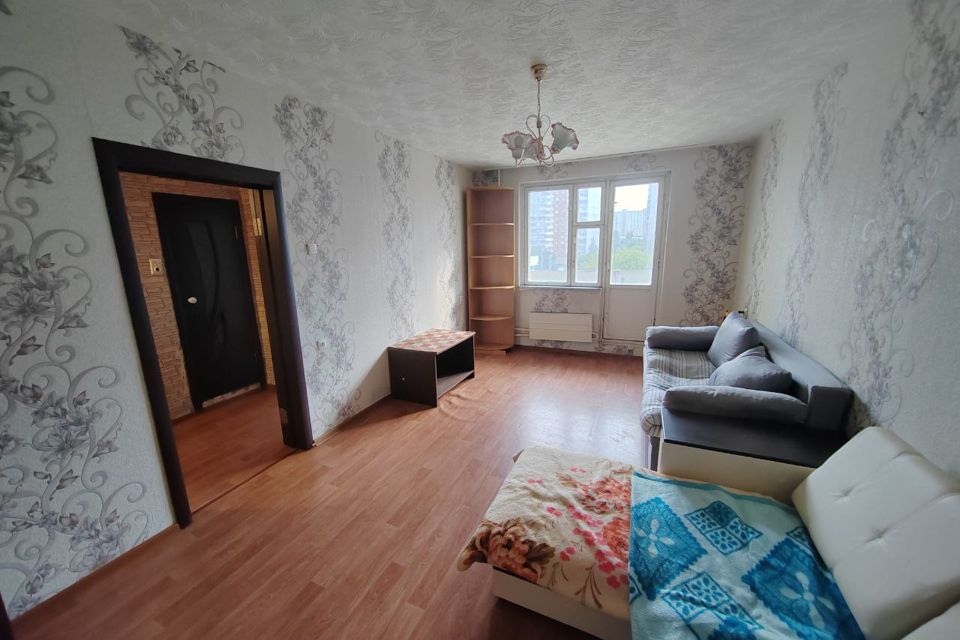 Продаётся 1-комнатная квартира, 37.8 м²