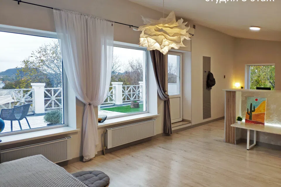 Продаётся 3-этажный дом, 222 м²