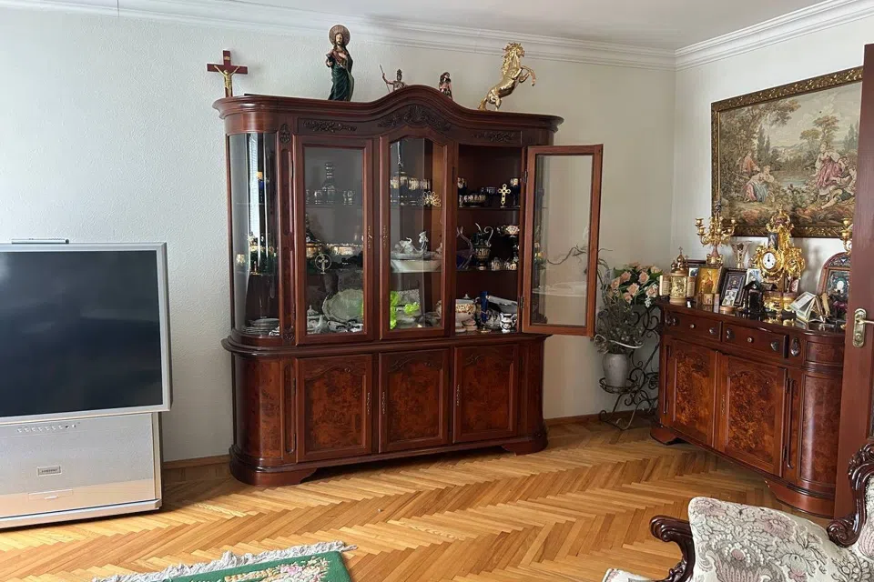 Продаётся 5-комнатная квартира, 170 м²
