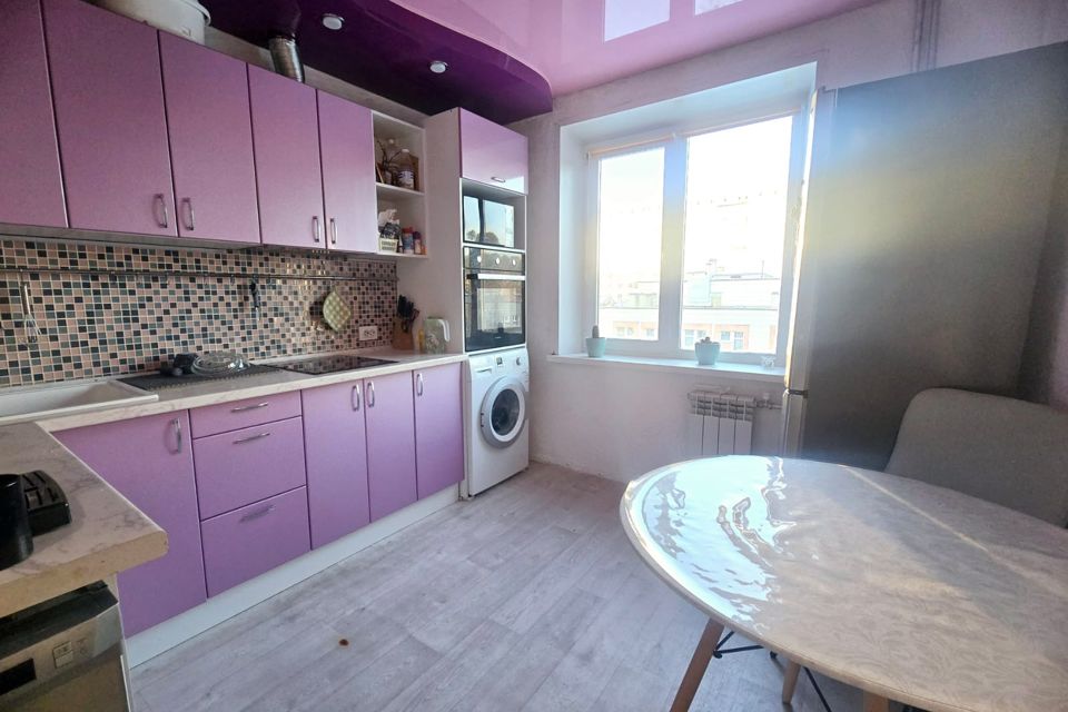 Продаётся 4-комнатная квартира, 76.2 м²