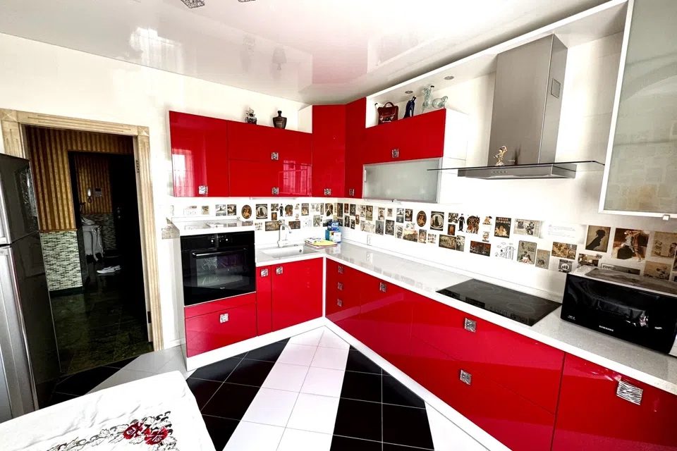 Продаётся 2-комнатная квартира, 70.6 м²