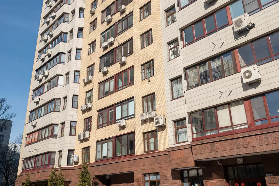 Продаётся 4-комнатная квартира, 128.5 м²