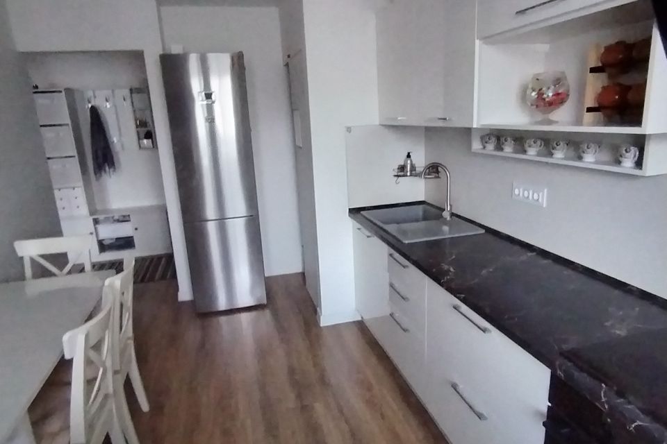 Продаётся 2-комнатная квартира, 55.5 м²