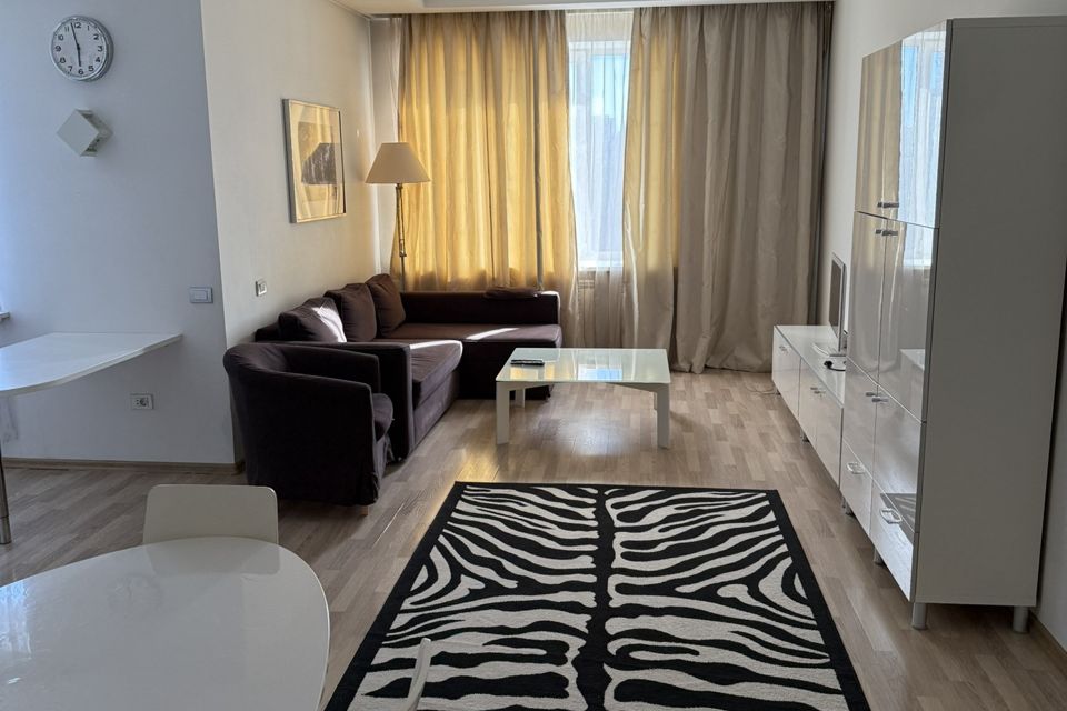 Продаётся 2-комнатная квартира, 100.5 м²