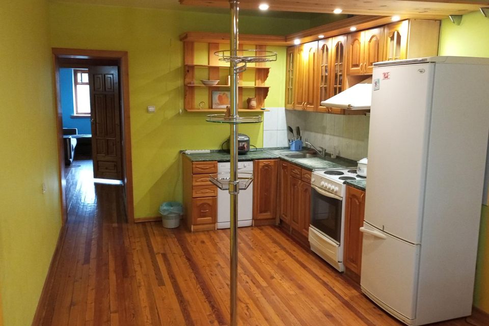 Сдаётся 2-комнатная квартира, 84 м²
