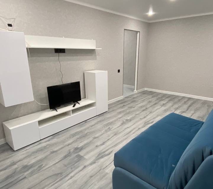 Сдаётся 2-комнатная квартира, 55 м²