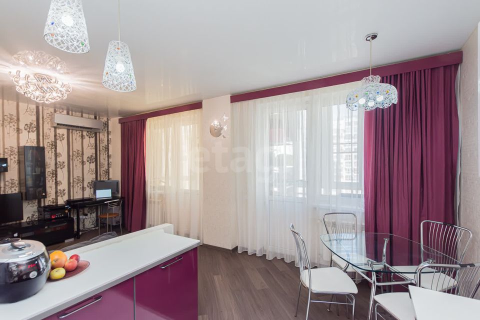 Продаётся 3-комнатная квартира, 92.3 м²