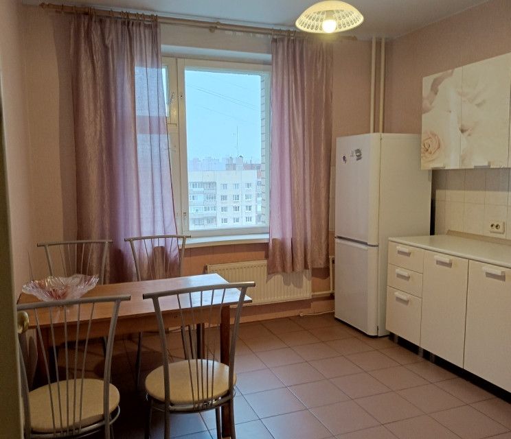 Продаётся 2-комнатная квартира, 56.5 м²