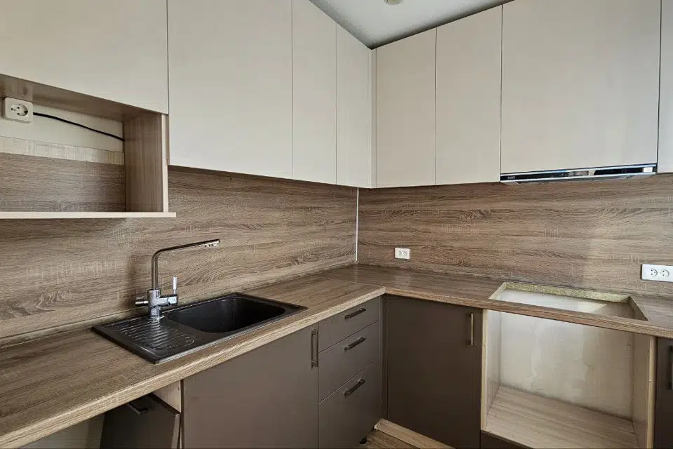 Продаётся 3-комнатная квартира, 57.9 м²