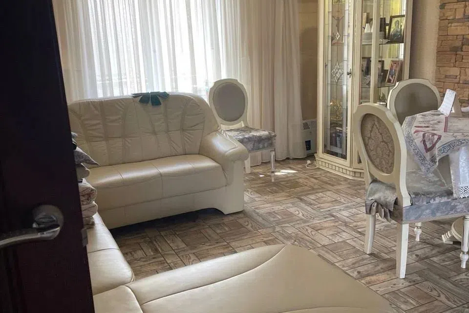 Продаётся 2-этажный дом, 255 м²