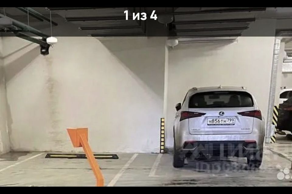 Продаётся машиноместо, 14 м²