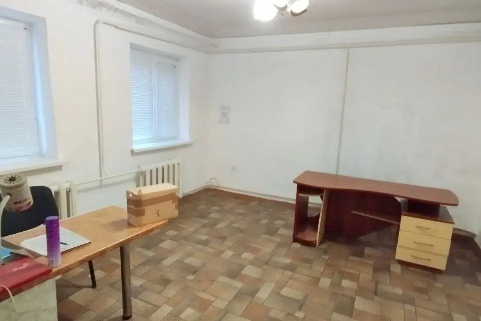 Продаётся 2-этажный дом, 180 м²