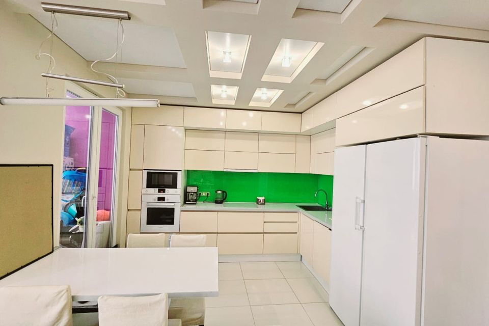 Продаётся 2-комнатная квартира, 63.3 м²