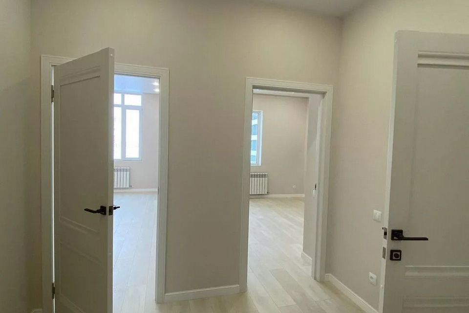 Продаётся 1-комнатная квартира, 56.4 м²