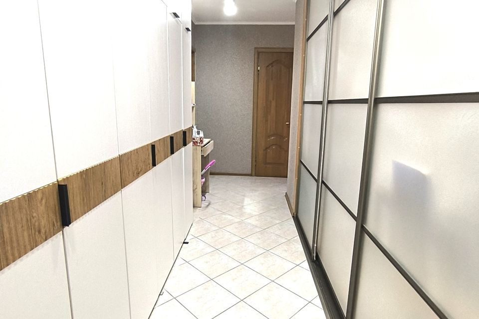 Продаётся 3-комнатная квартира, 60.3 м²