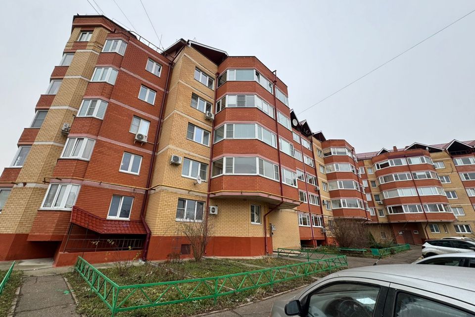 Продаётся 3-комнатная квартира, 106.9 м²