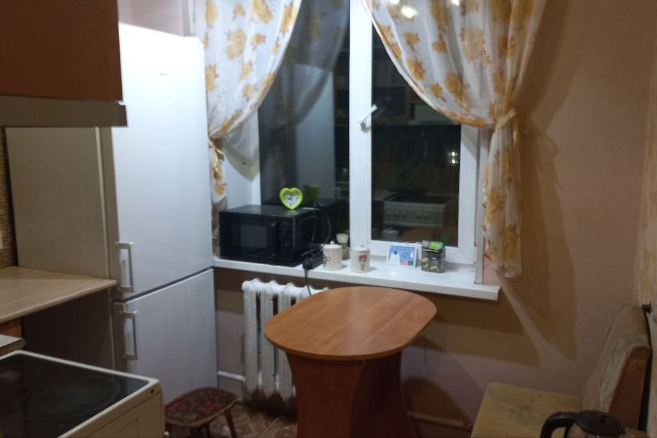 Продаётся 3-комнатная квартира, 54.6 м²