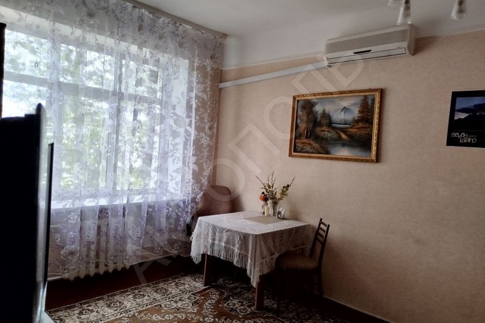 Продаётся 1-комнатная квартира, 40.6 м²