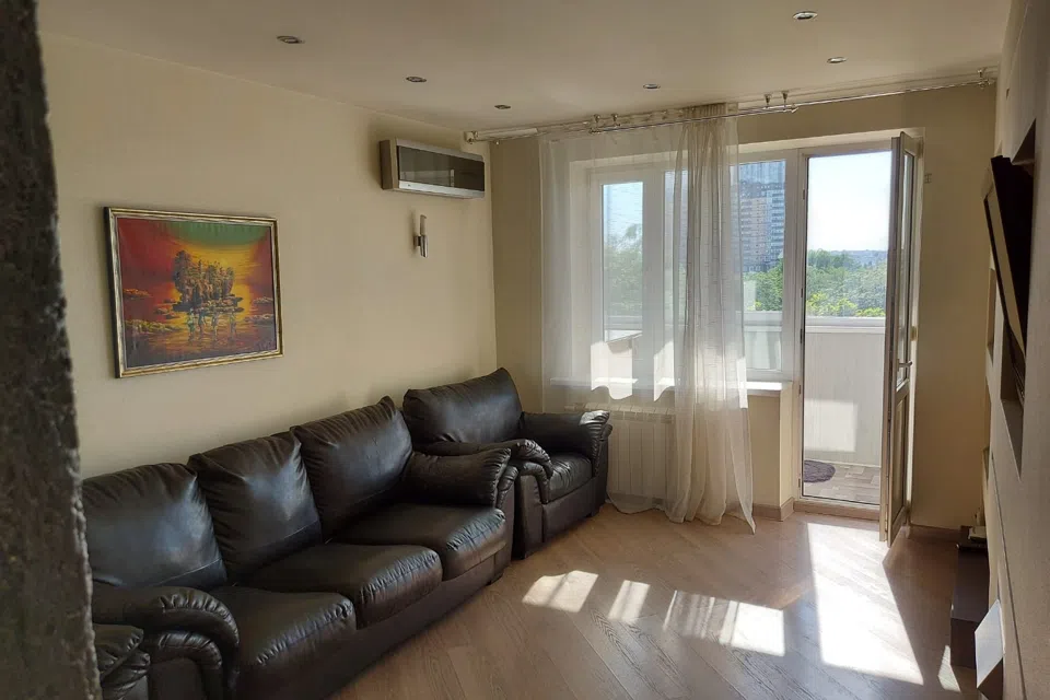 Продаётся 3-комнатная квартира, 70 м²