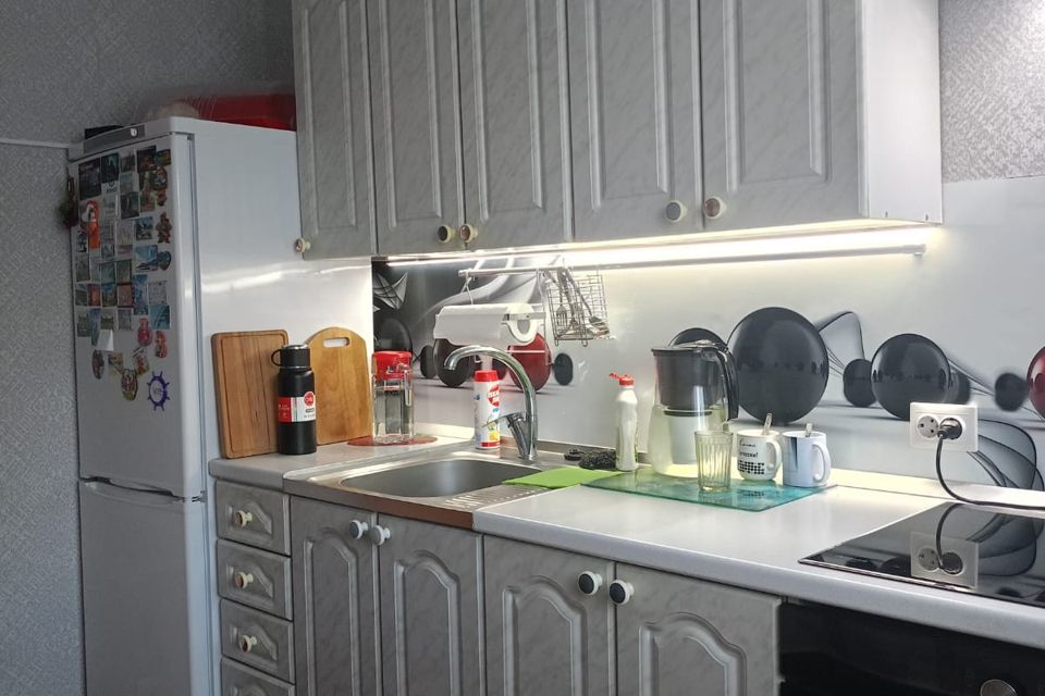 Продаётся 3-комнатная квартира, 57.8 м²