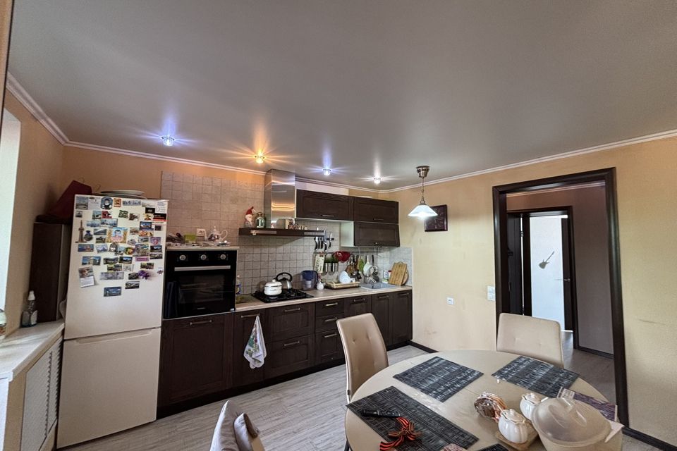 Продаётся 3-комнатная квартира, 71.1 м²