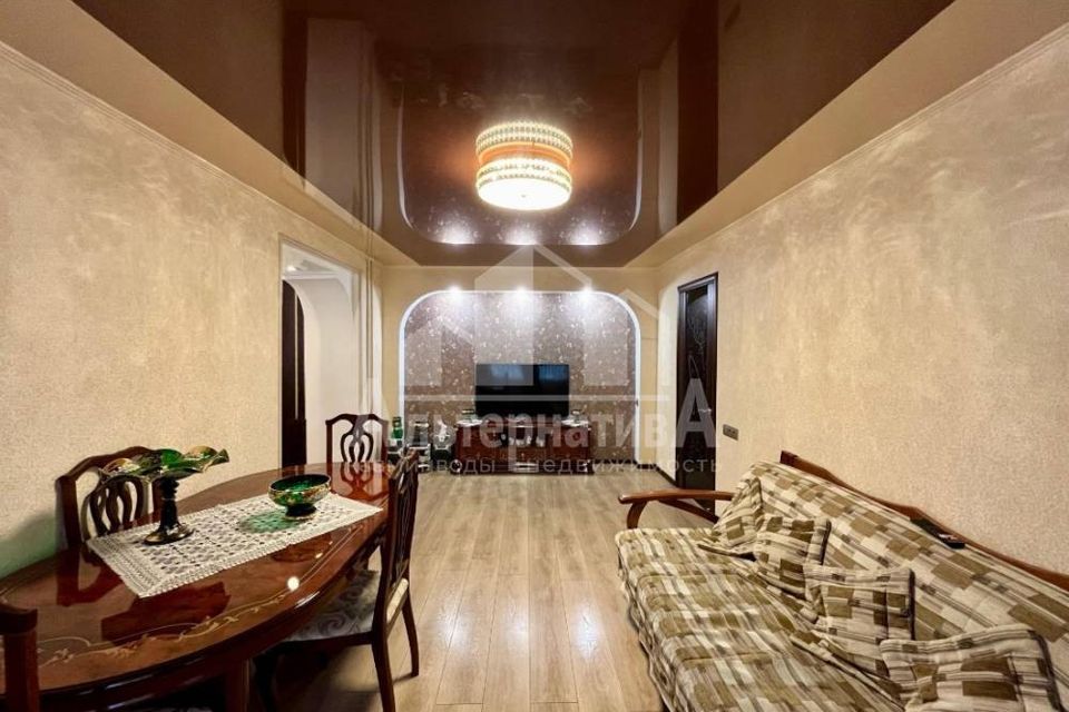 Продаётся 3-комнатная квартира, 70 м²