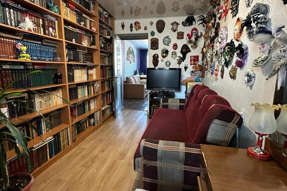 Продаётся 3-комнатная квартира, 59.6 м²
