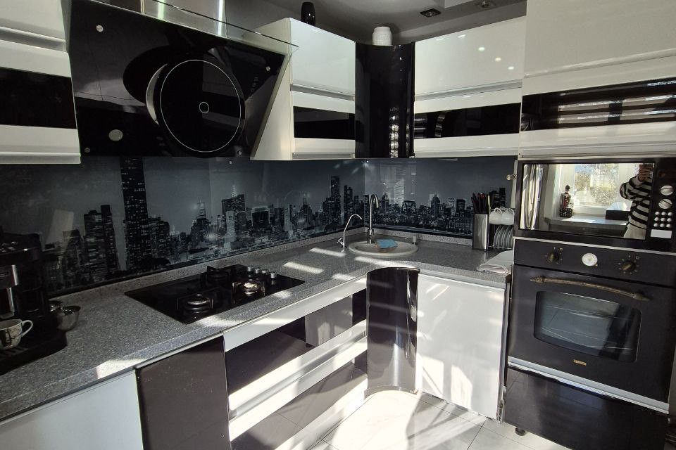 Продаётся 3-комнатная квартира, 70.3 м²