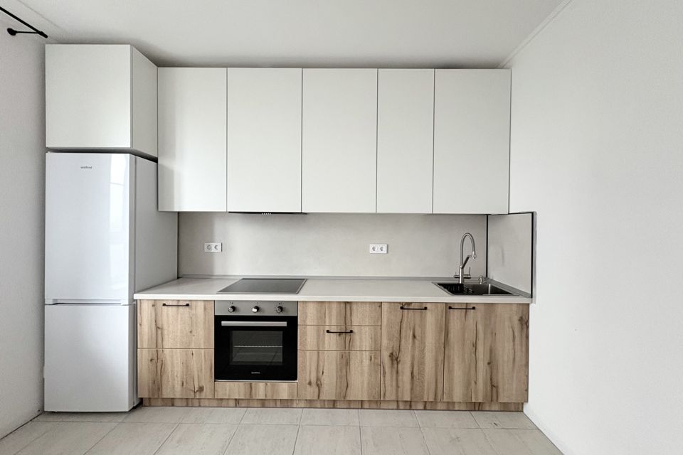 Продаётся 1-комнатная квартира, 42 м²