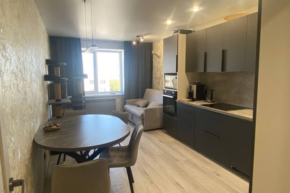 Продаётся 2-комнатная квартира, 65 м²