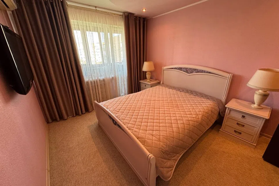 Продаётся 3-комнатная квартира, 63 м²